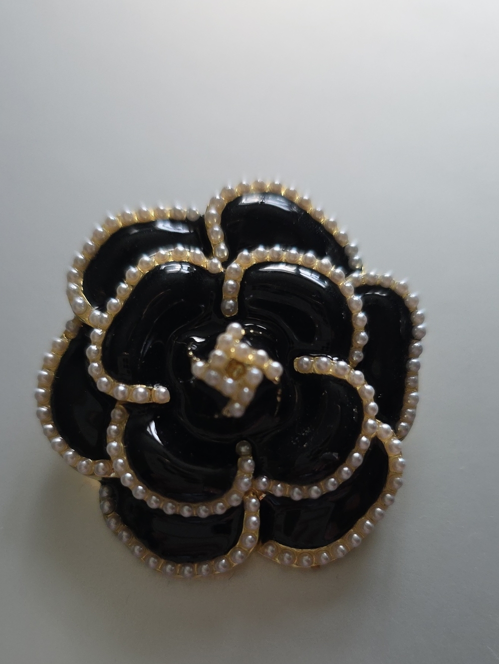 LOTUS FLOWER BROOCH    BLACK Gold Edge  Pearl Center